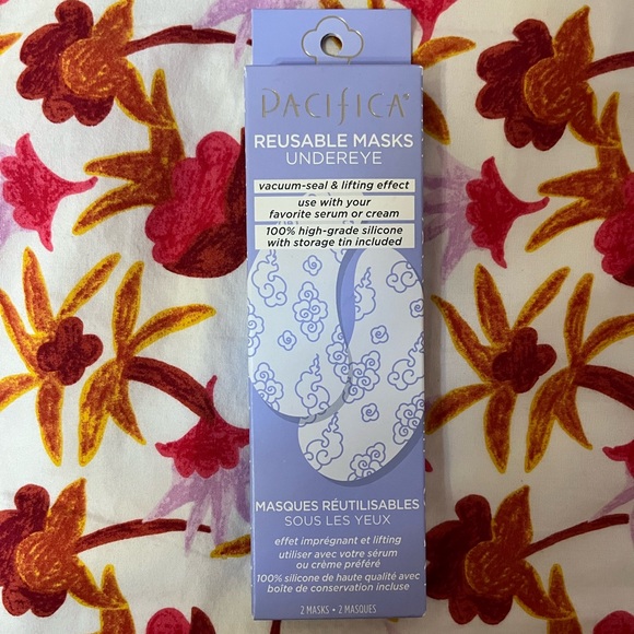 Pacifica Reusable Silicone Under Eye Mask - Picture 4 of 5